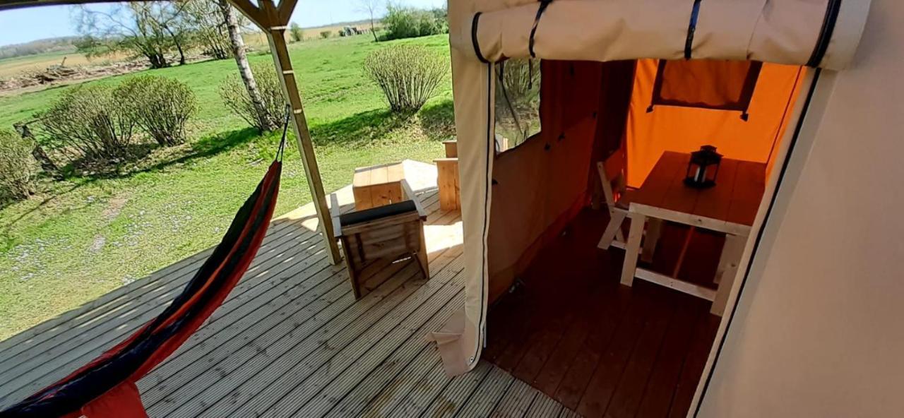 Tente Cabane Du Camping Hautoreille Bannes  Kültér fotó