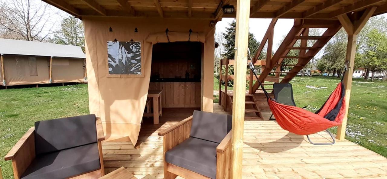 Tente Cabane Du Camping Hautoreille Bannes  Kültér fotó